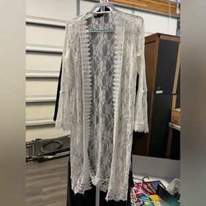 Polly & Esther white lace camisole size medium